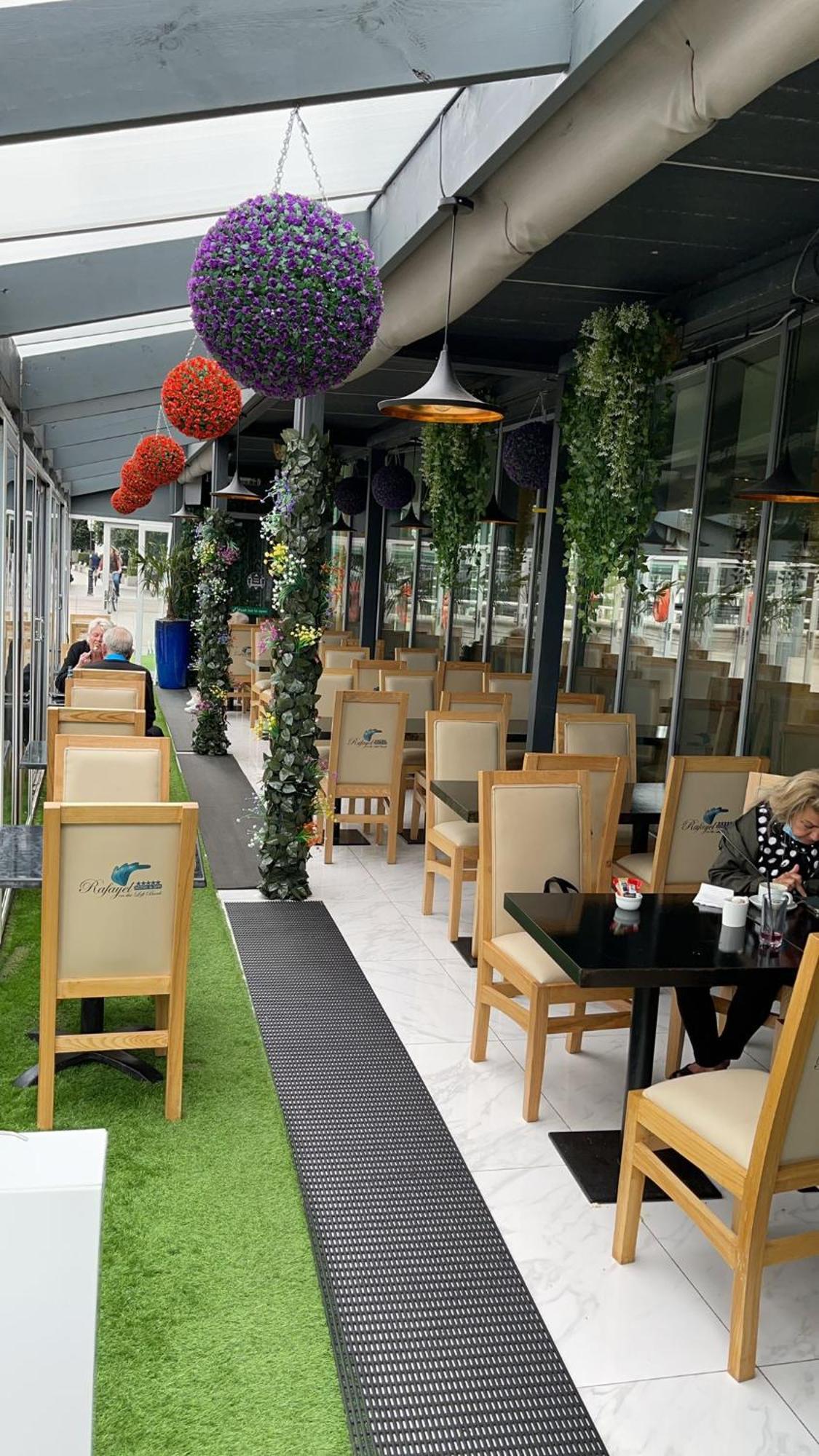 Rafayel Hotel & Spa London Exterior photo Interior of the restaurant